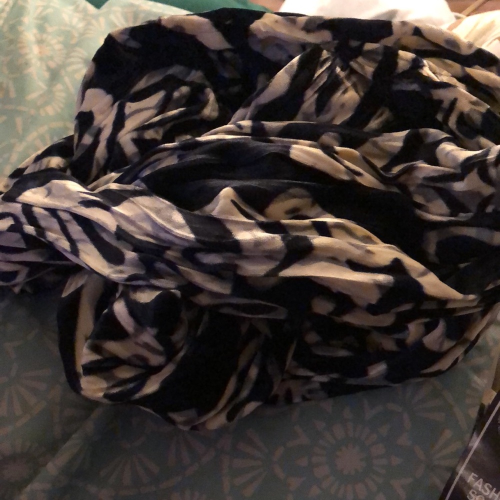 Fashion Apparel & Accessories Velvet Infinity Scarf- 791 $25 or $20 w/offer